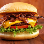 Hambúrguer com bacon